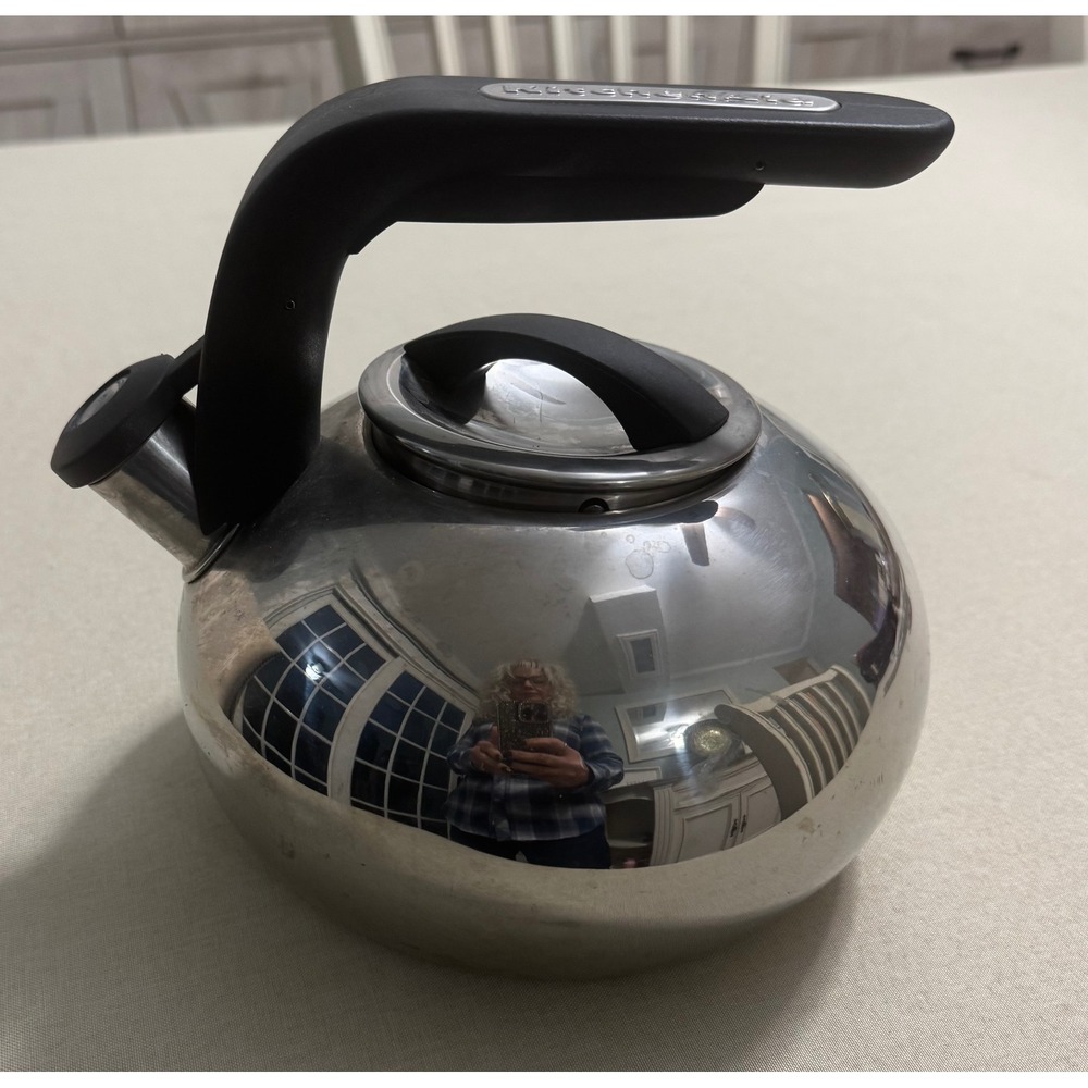 KitchenAid Stainless Steel Whistling Kettle 2 Quart 1.9L Black Handle